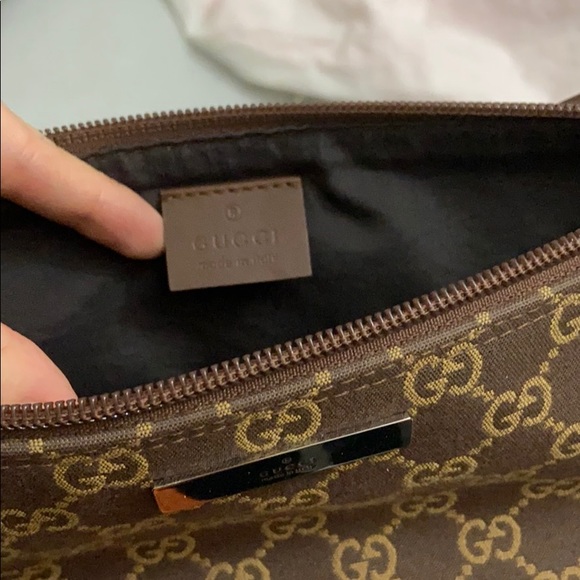 *SOLD* Authentic Gucci Handbag - Picture 6 of 6